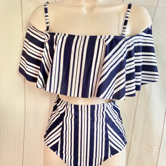 Off the Shoulder Navy and White Two Piece 👙 - Picture 6 of 7